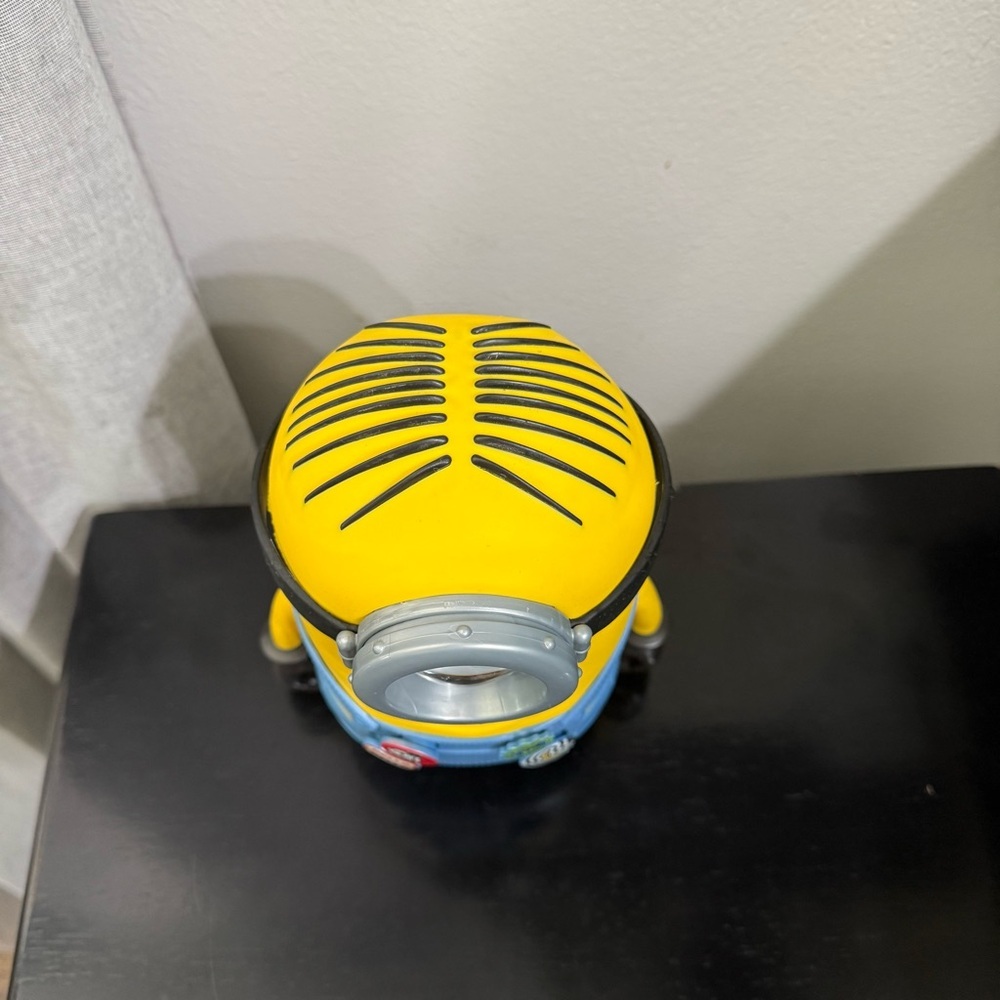 Minions 2019 The Rise Of Gru Real Live Stuart 8" Sound Animated Eye WORKS - Picture 5 of 7